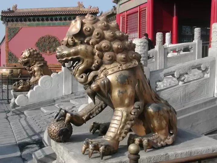 amuleto de buena suerte, león guardián del imperio